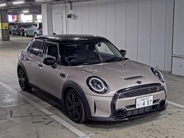 BMW MINI 2022