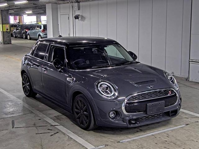 BMW MINI 2020