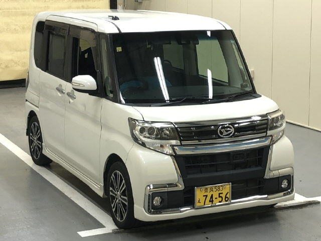 DAIHATSU TANTO 2016