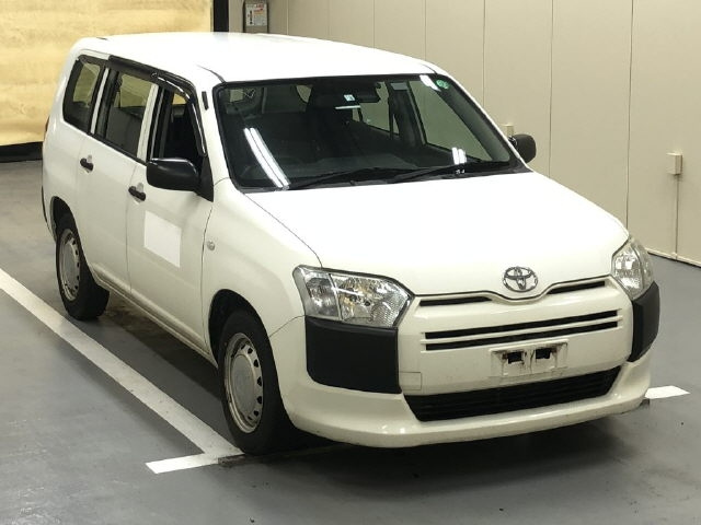 TOYOTA PROBOX 2018