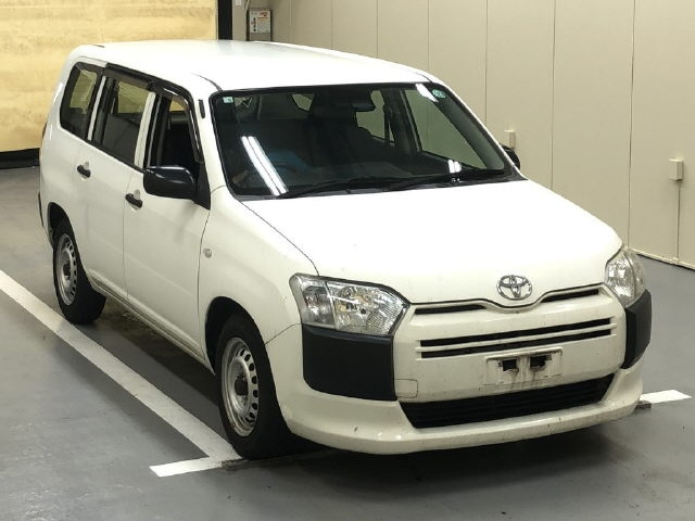 TOYOTA PROBOX 2017