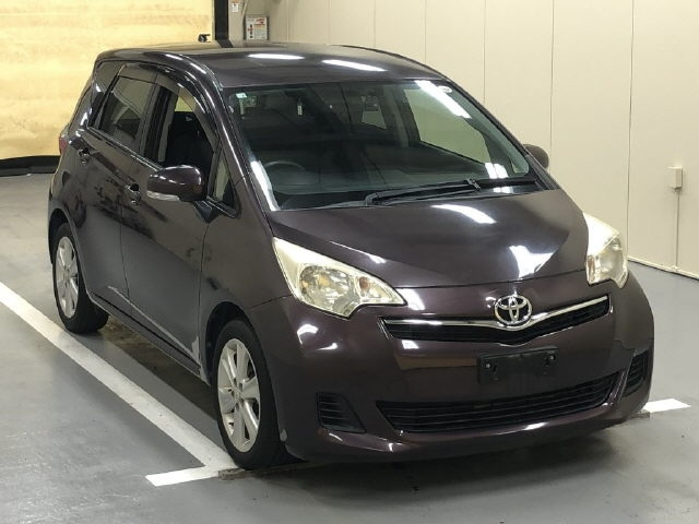 TOYOTA RACTIS 2014