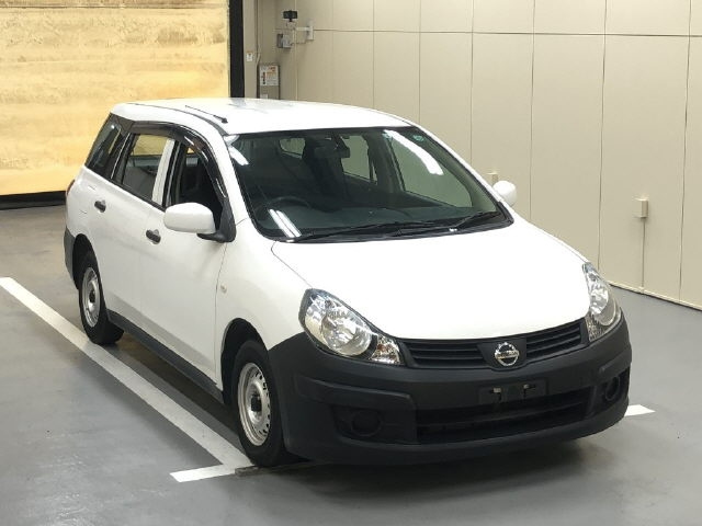 NISSAN AD 2015