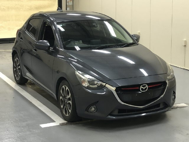 MAZDA DEMIO 2015