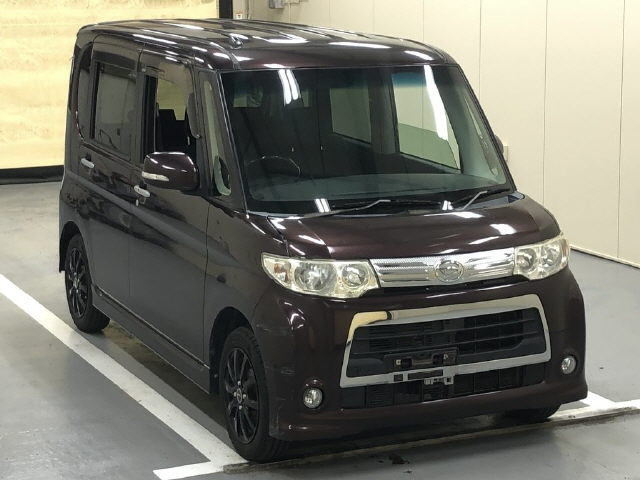 DAIHATSU TANTO 2012