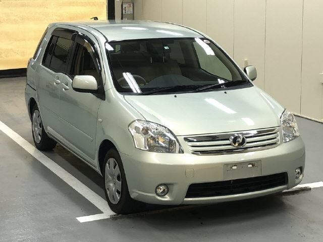 TOYOTA RAUM 2008
