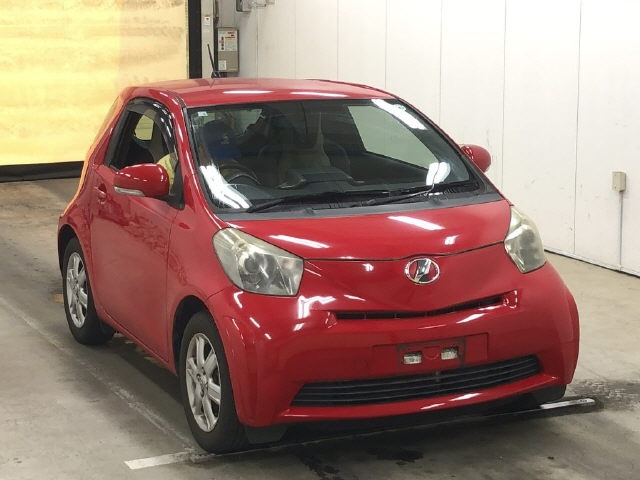 TOYOTA IQ 2010