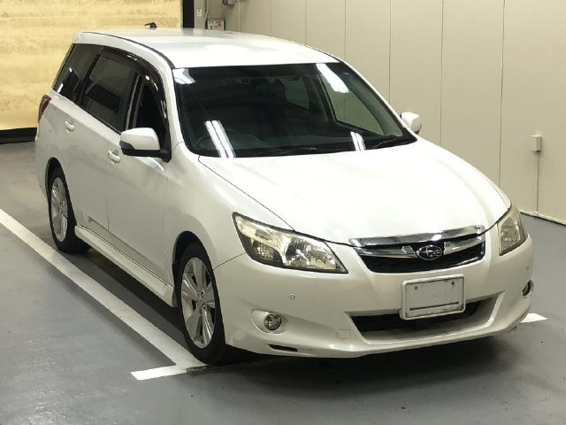 SUBARU EXIGA 2012