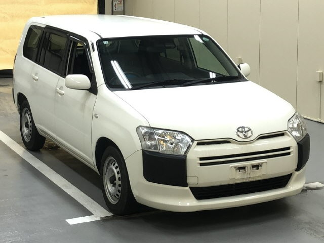 TOYOTA PROBOX 2020