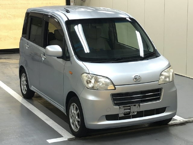 DAIHATSU TANTO EXE 2012