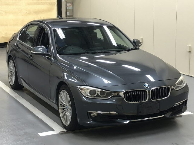 BMW 3 SERIES 2012