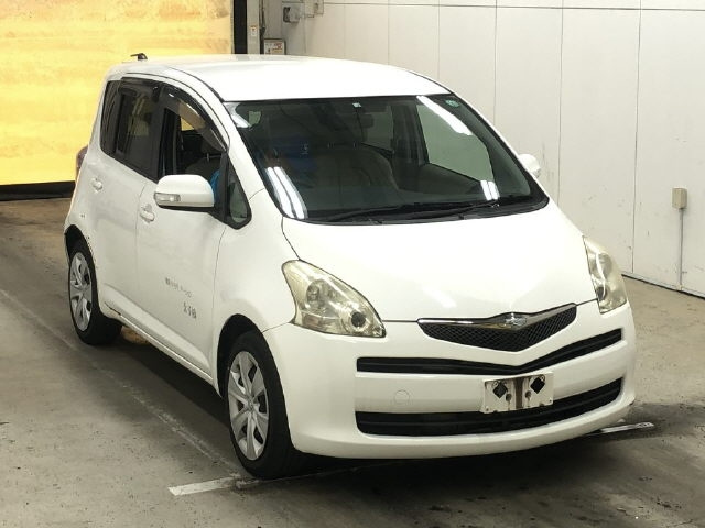 TOYOTA RACTIS 2010