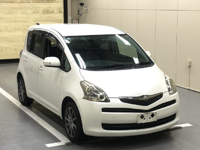 TOYOTA RACTIS 2010