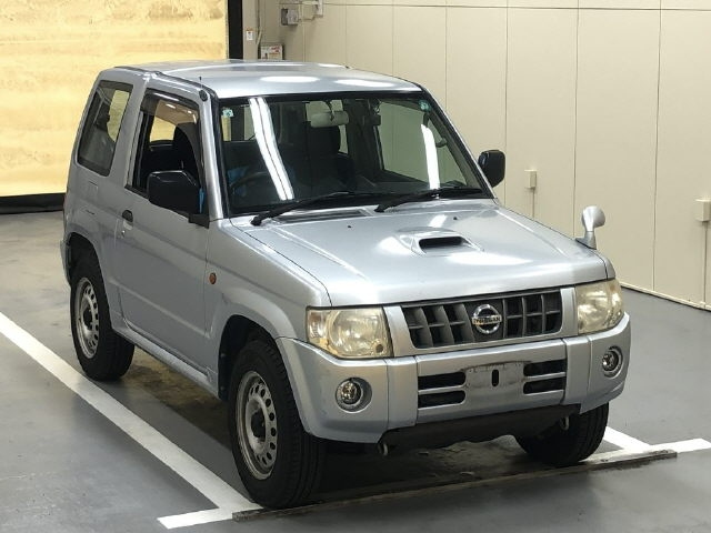 NISSAN KIX 2009