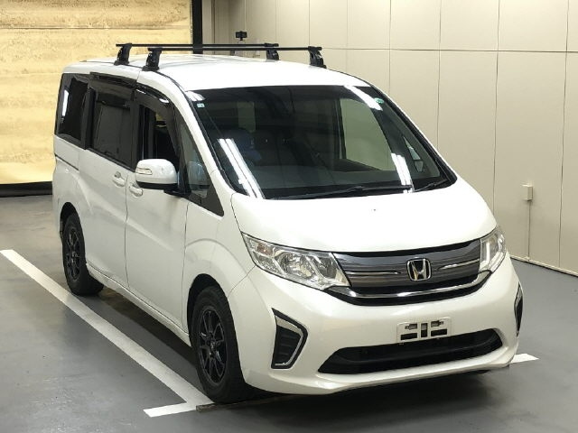 HONDA STEP WAGON 2016