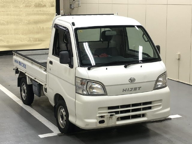 DAIHATSU HIJET TRUCK 2011