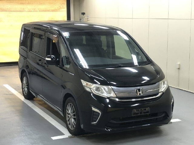 HONDA STEP WAGON 2015