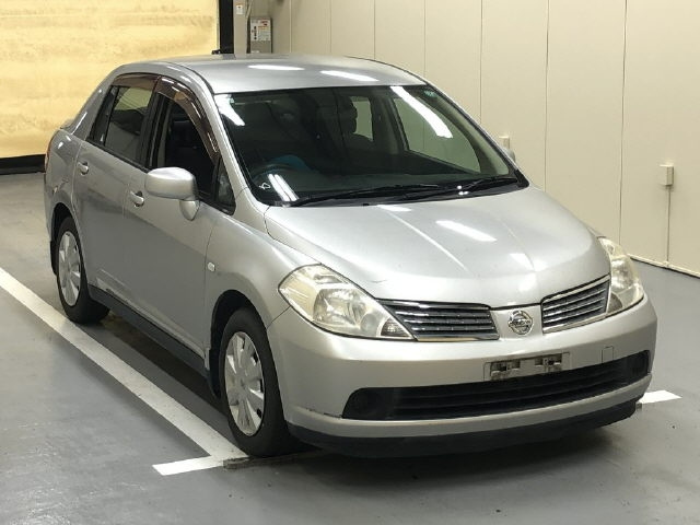 NISSAN TIIDA LATIO 2005