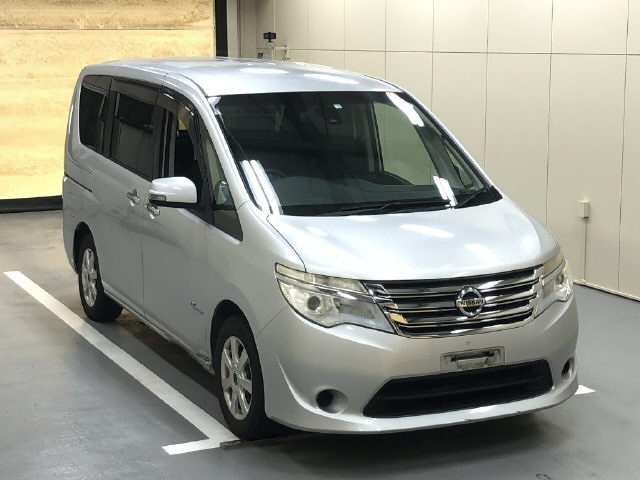 NISSAN SERENA 2014