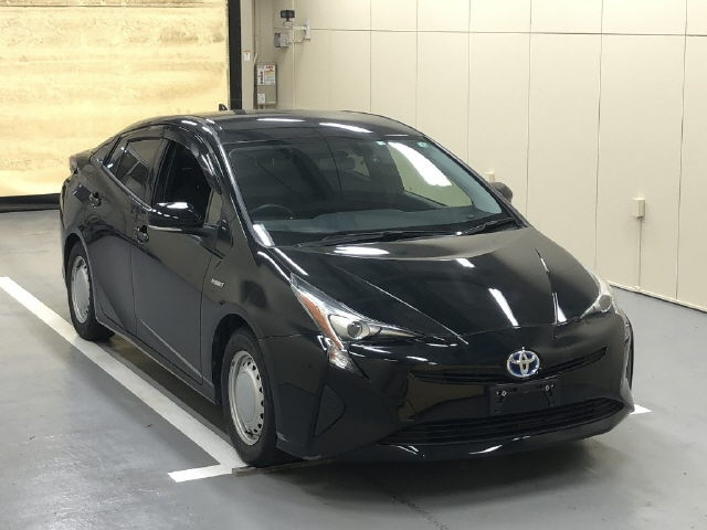TOYOTA PRIUS 2018
