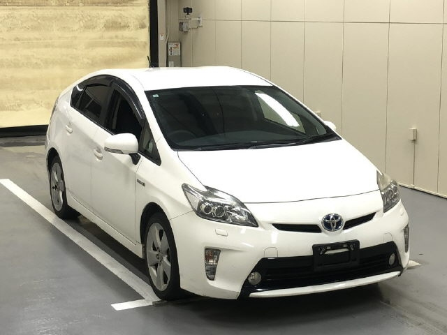 TOYOTA PRIUS 2015