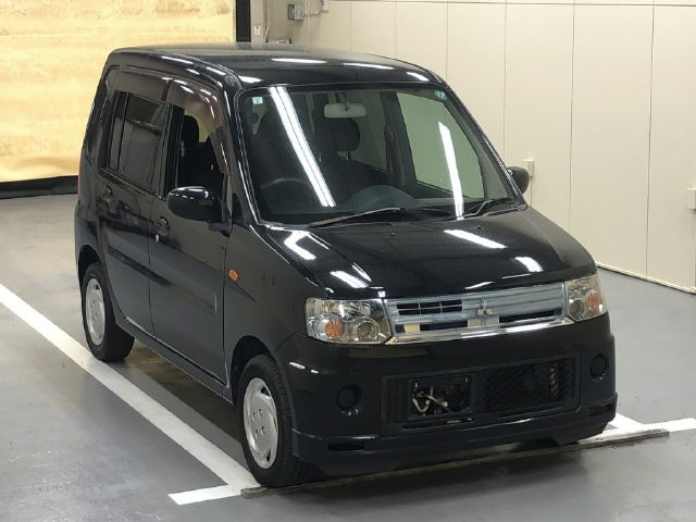 MITSUBISHI TOPPO 2011