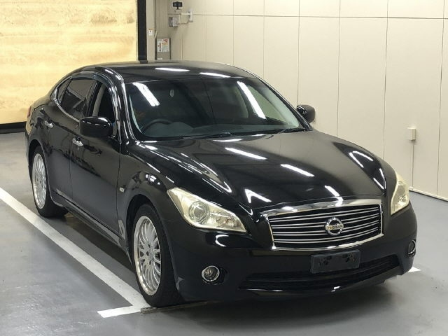 NISSAN FUGA 2010