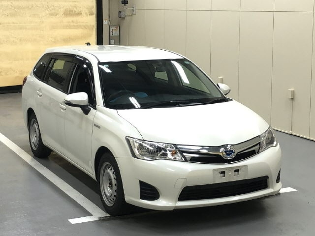 TOYOTA COROLLA FIELDER 2015