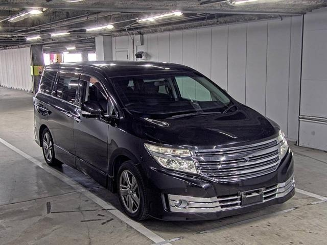 NISSAN ELGRAND 2010