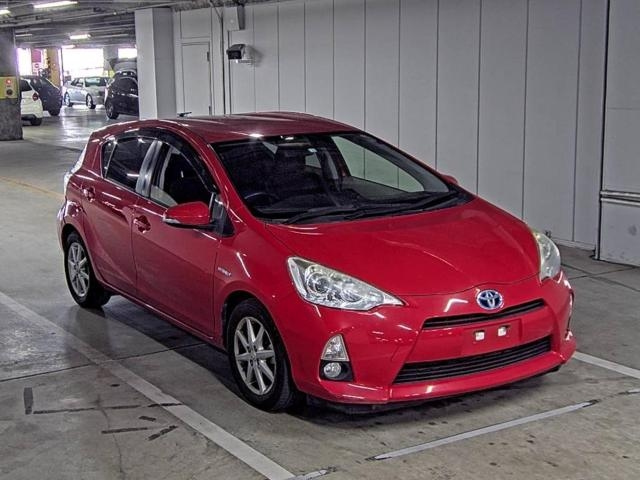TOYOTA AQUA 2012