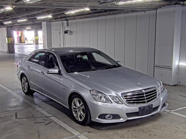 MERCEDES BENZ E CLASS