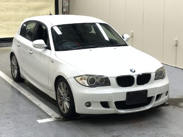 BMW 1 SERIES 2010