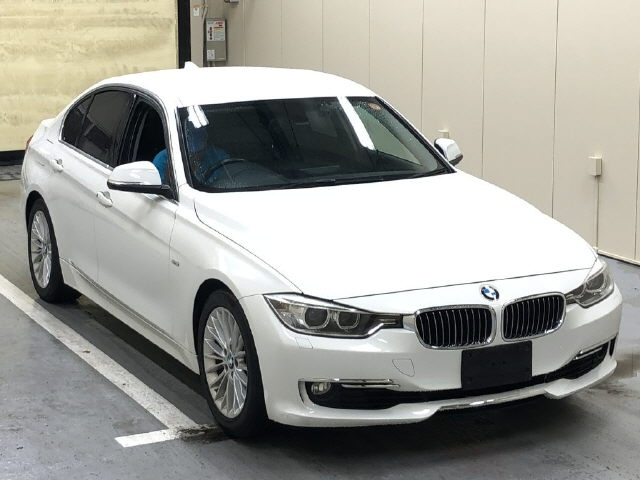 BMW 3 SERIES 2012