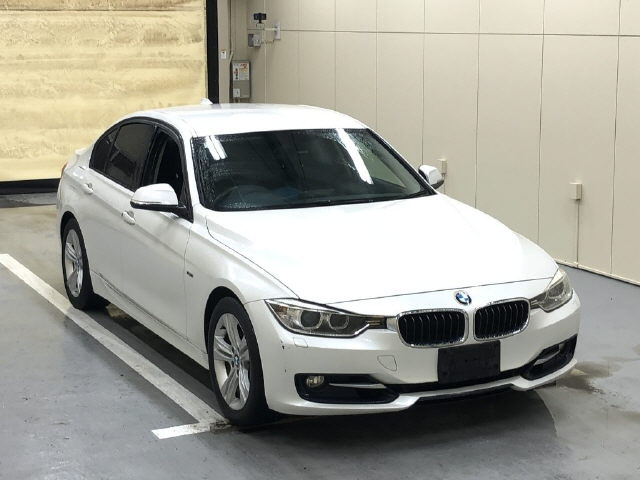 BMW 3 SERIES 2012