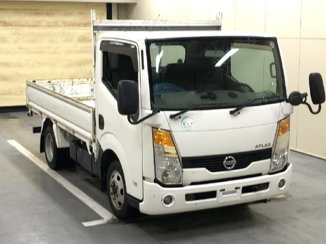 NISSAN ATLAS 2008