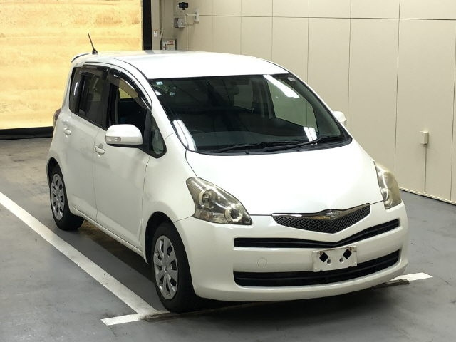 TOYOTA RACTIS 2010