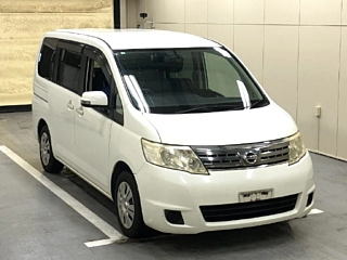 NISSAN SERENA 2010