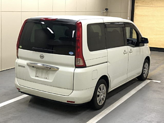 NISSAN SERENA 2010
