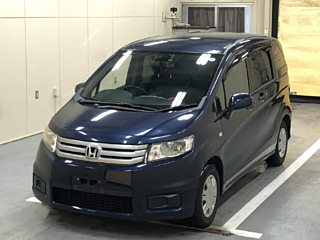 HONDA FREED 2010