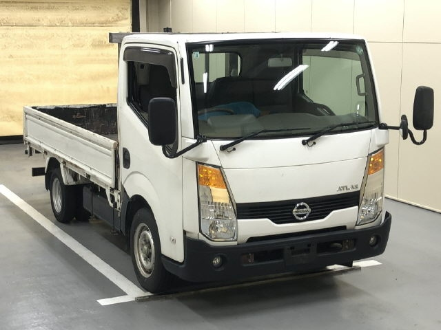 NISSAN ATLAS 2008