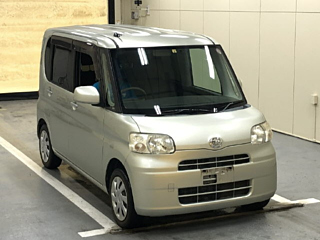 DAIHATSU TANTO 2012