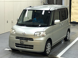 DAIHATSU TANTO 2012
