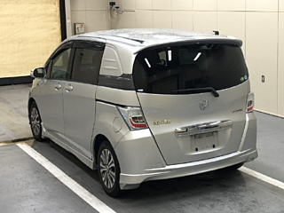 HONDA FREED 2013