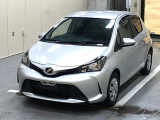 TOYOTA VITZ 2015