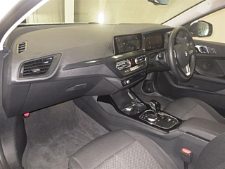BMW 1 SERIES 2024