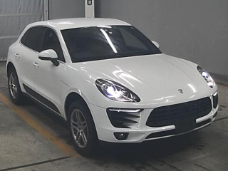 PORSCHE MACAN 2018