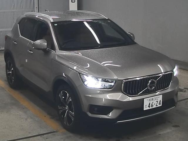 VOLVO XC40 2021