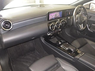 MERCEDES BENZ CLA CLASS 2020