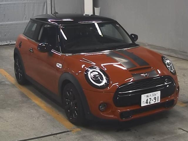 BMW MINI 2020