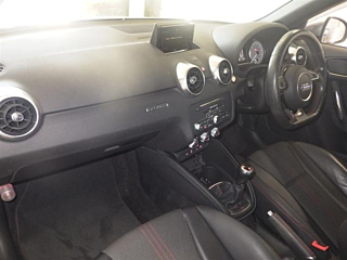 AUDI S1 2017